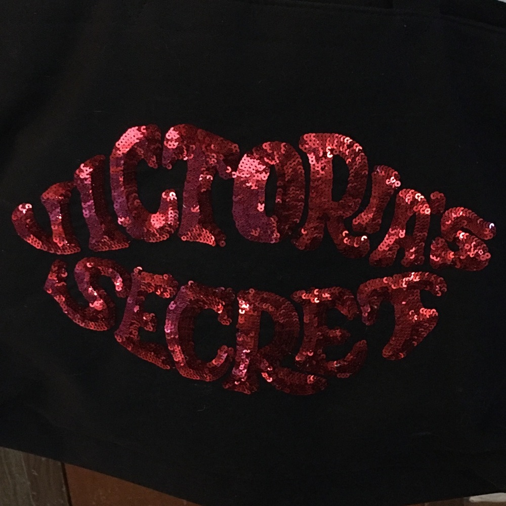 Victoria’s Secret Lips Tote Bag - Picture 3 of 7